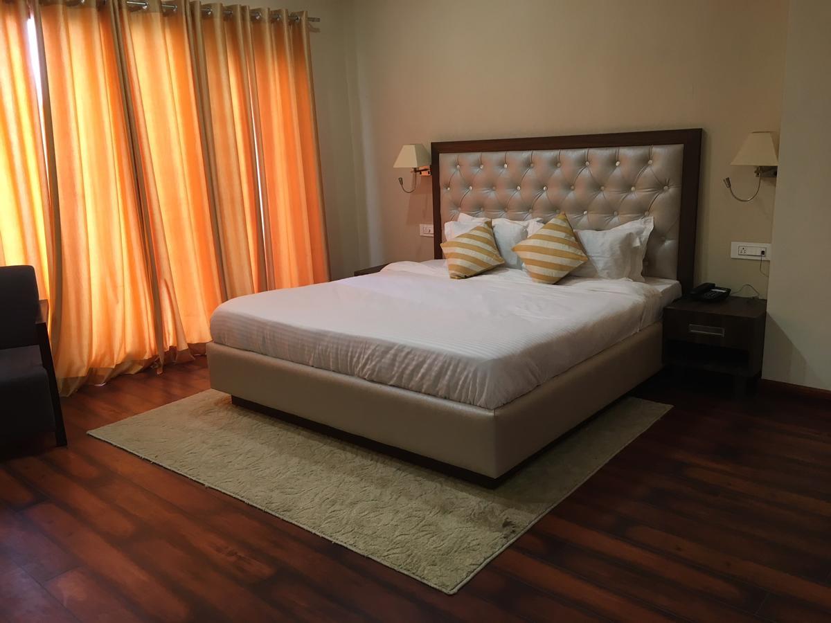 Hotel Anand Renaissance Firozpur Exterior photo